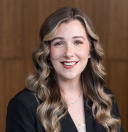 Meagen Emard headshot.